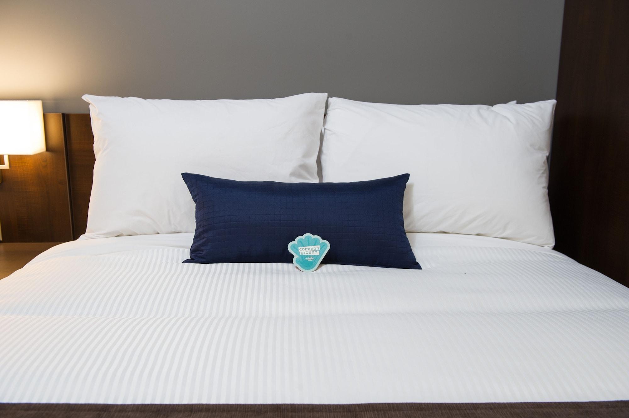 Microtel Inn & Suites By Wyndham Whitecourt Exteriör bild